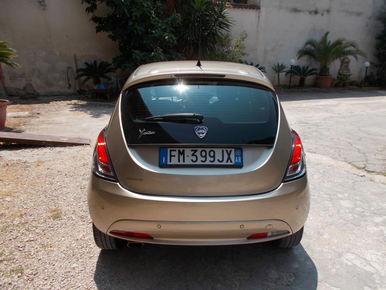 Lancia Ypsilon 1.2 69 CV 5 porte Gold