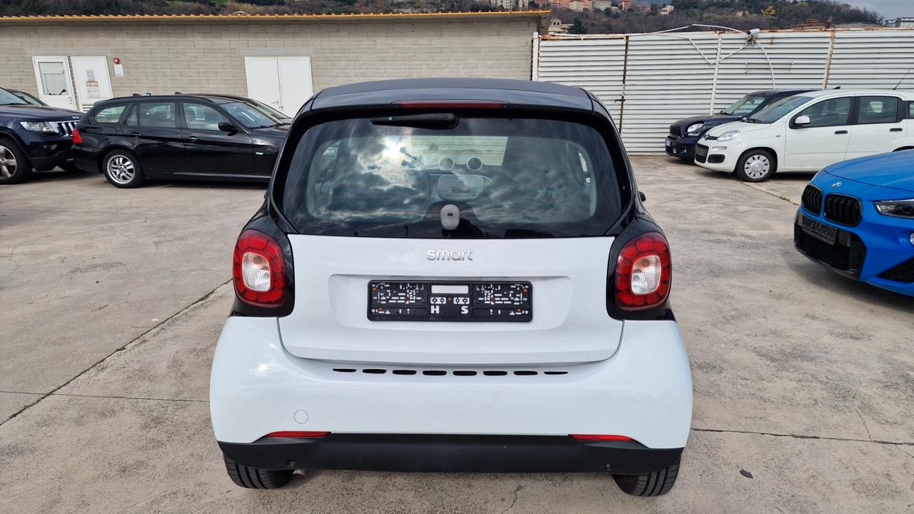 Smart ForTwo 70 1.0 Youngster MANUALE