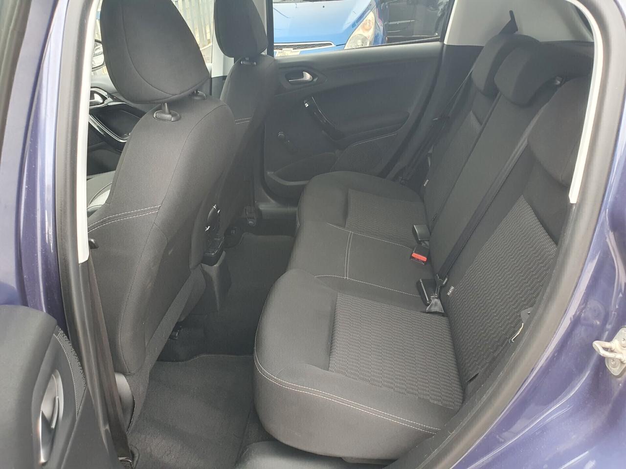 Peugeot 208 BlueHDi 1.6hdi 100cv Neop 2016