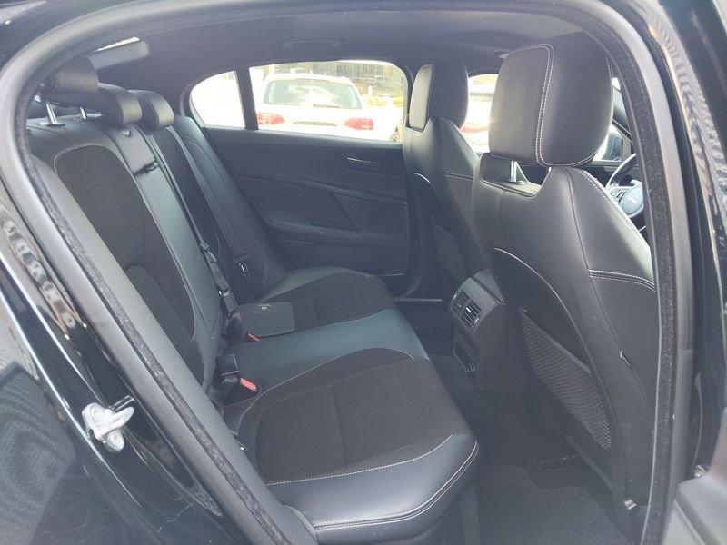 Jaguar XE 2.0 D Turbo 180CV AWD aut. R-Sport
