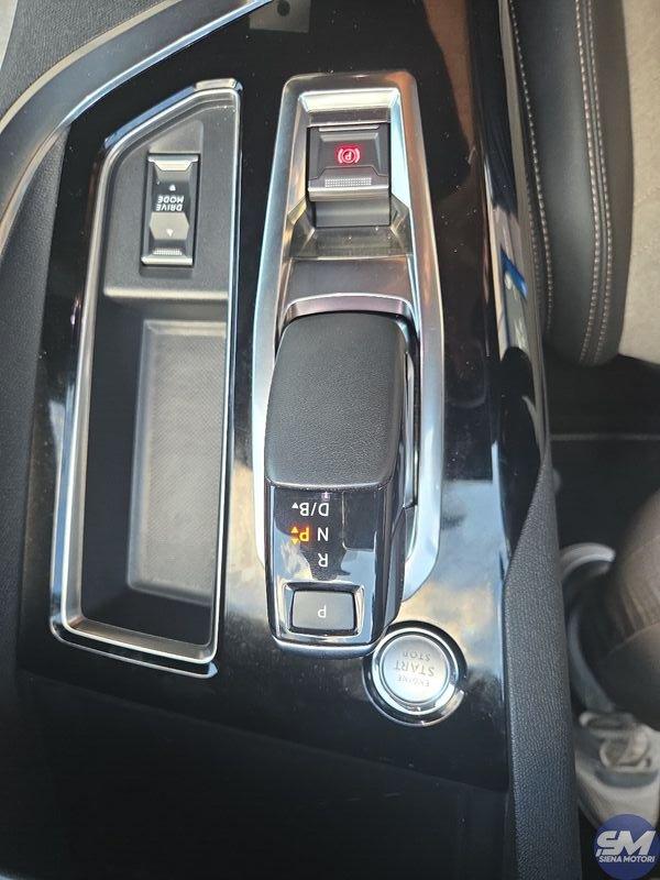 Peugeot 3008 3008 Hybrid 225 e-EAT8 GT