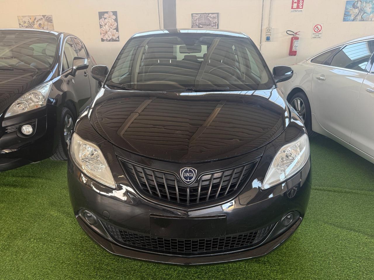 Lancia Ypsilon 1.0 FireFly 5 porte S&S Hybrid Oro