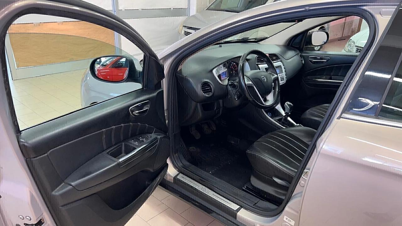 Lancia Delta 1.4 T-Jet 120 CV Oro
