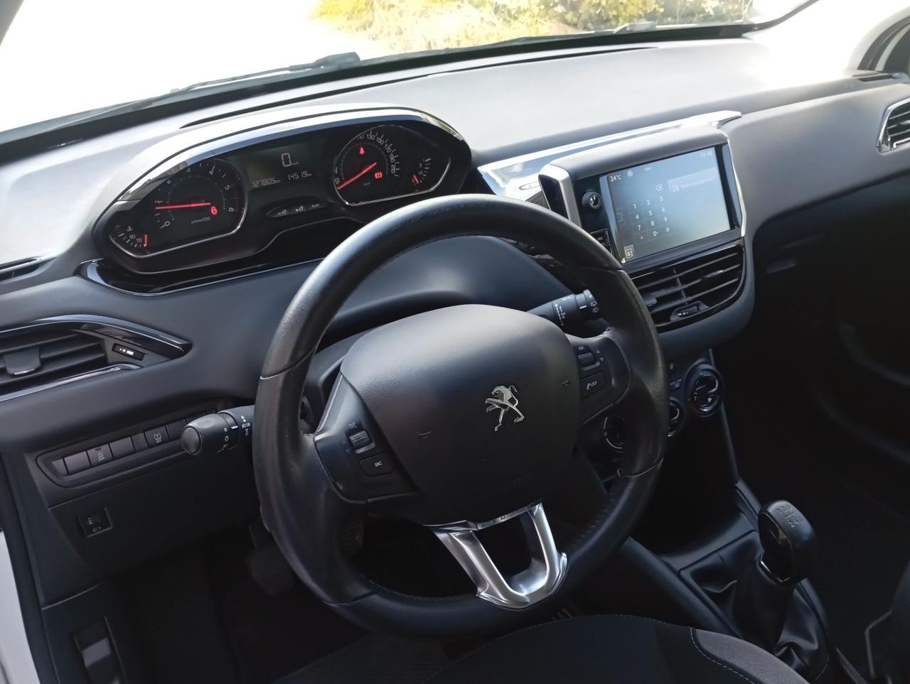 Peugeot 208 1.4 HDi 68 CV 5 porte BLACK pack UNIPRO BEN TENUTA