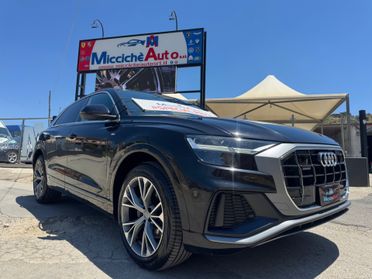 AUDI Q8 50 TDI 286 CV S-LINE SEDILI GUSCIO FULL