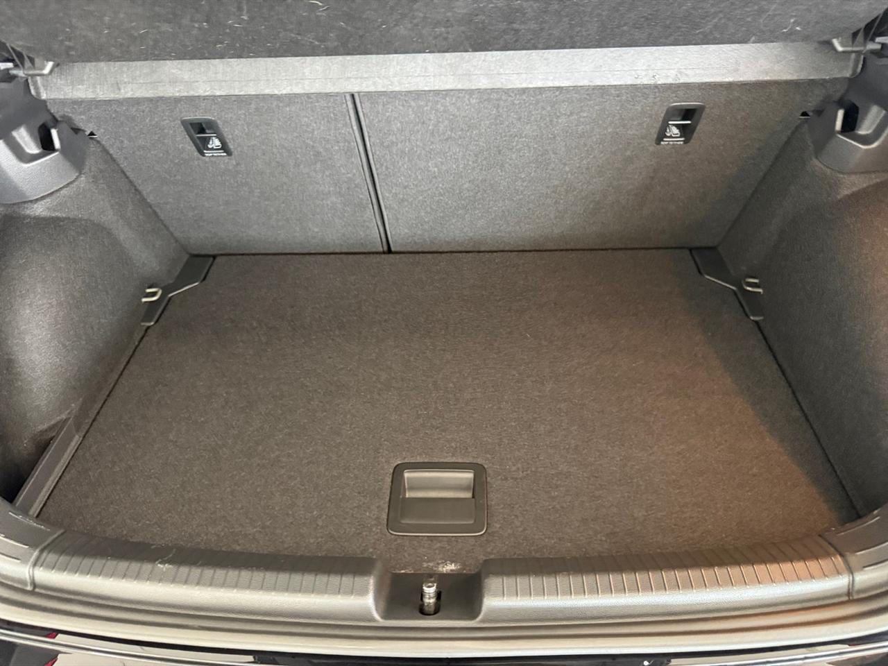 Volkswagen Polo 1.0 tsi life 95cv dsg