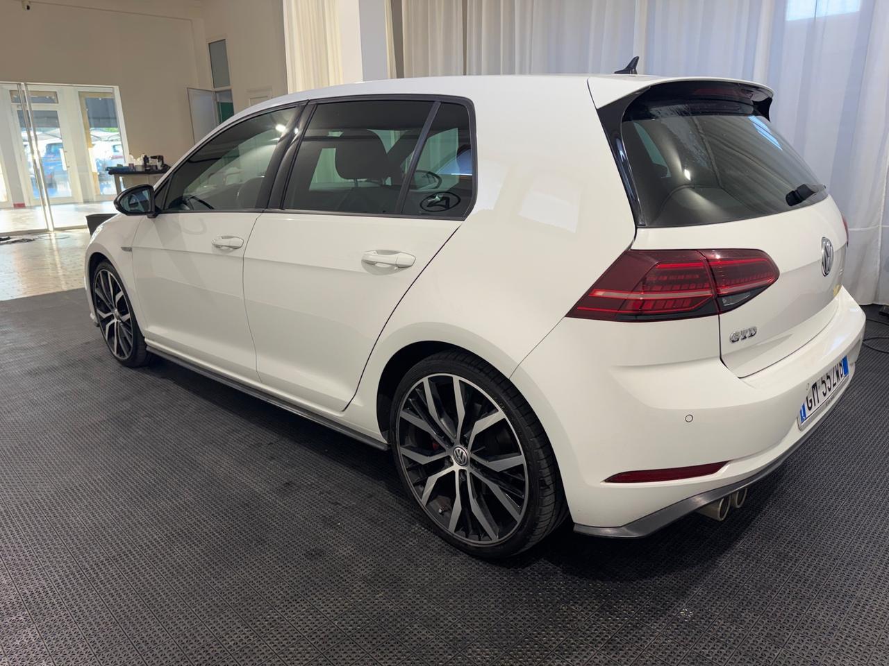 Volkswagen Golf GTD 2.0 TDI DSG 5p. BlueMotion Technology