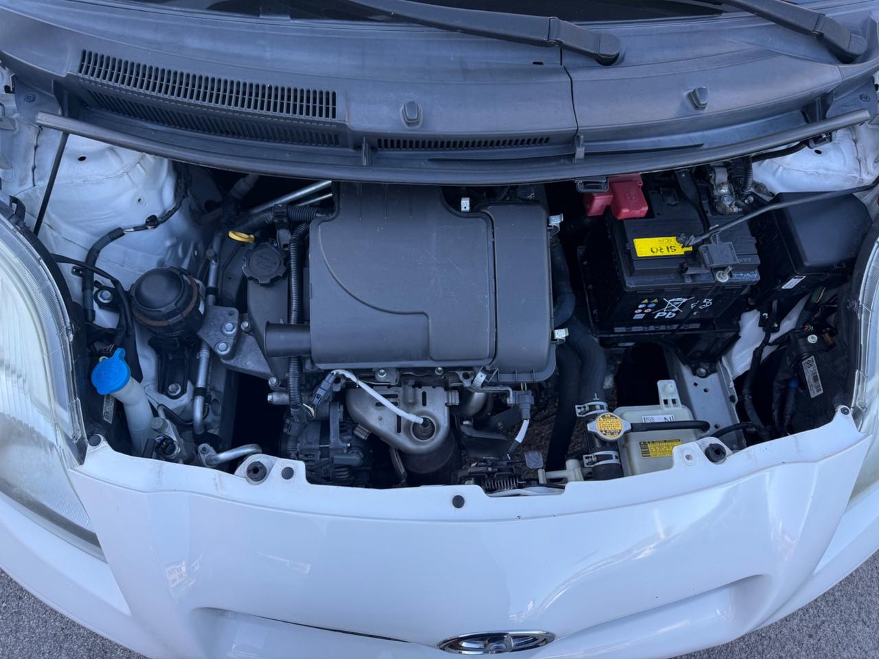 Toyota Yaris 1.0 5 porte Sol 140.000 km