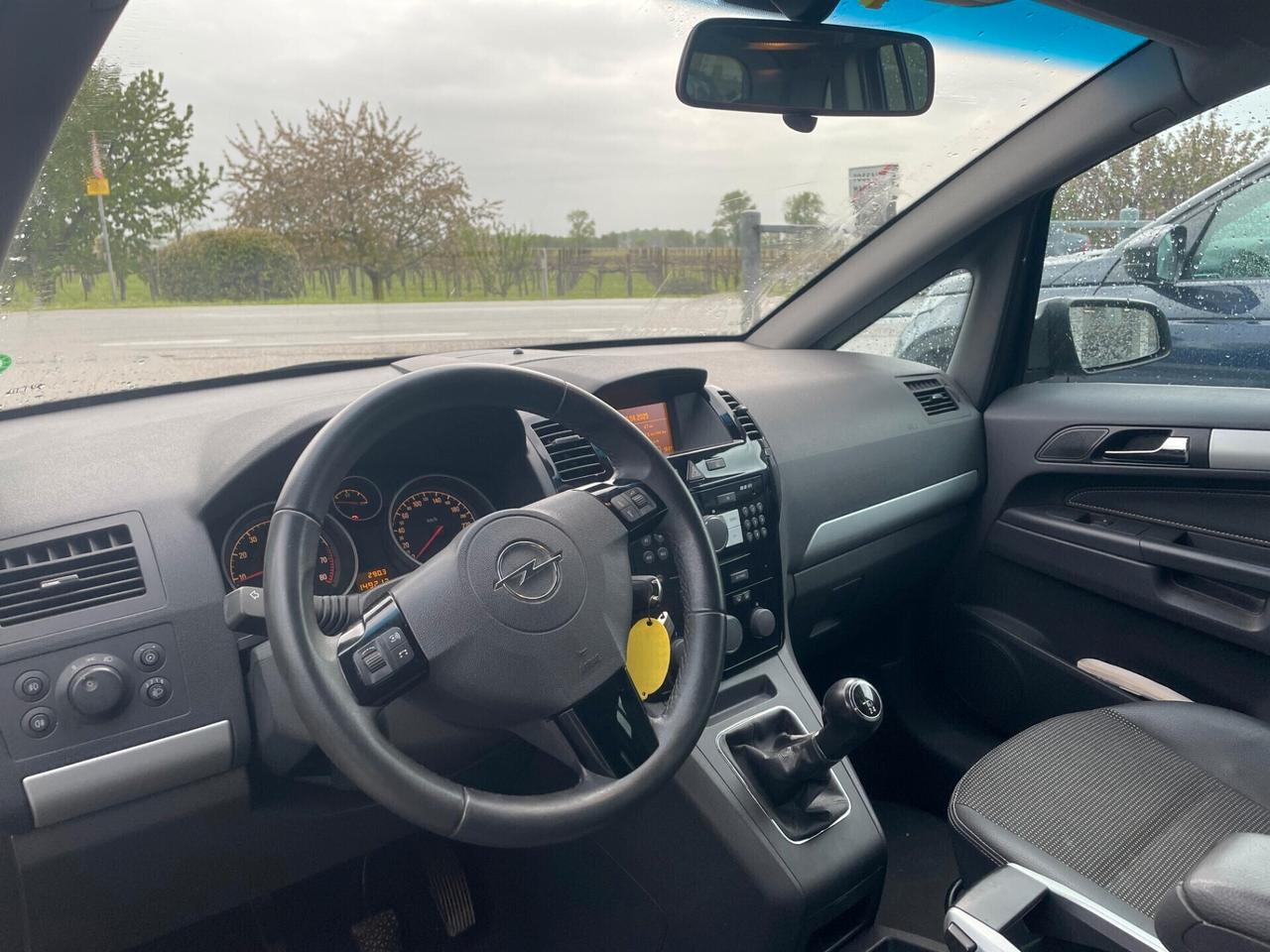 Opel Zafira 1.8 benzina 7 posti Neopatentati