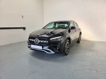 MERCEDES GLA (H247) GLA 180 Automatic ...