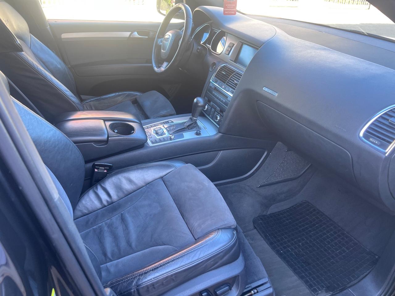 Audi Q7 4.2 V8 TDI quattro tiptronic SLine