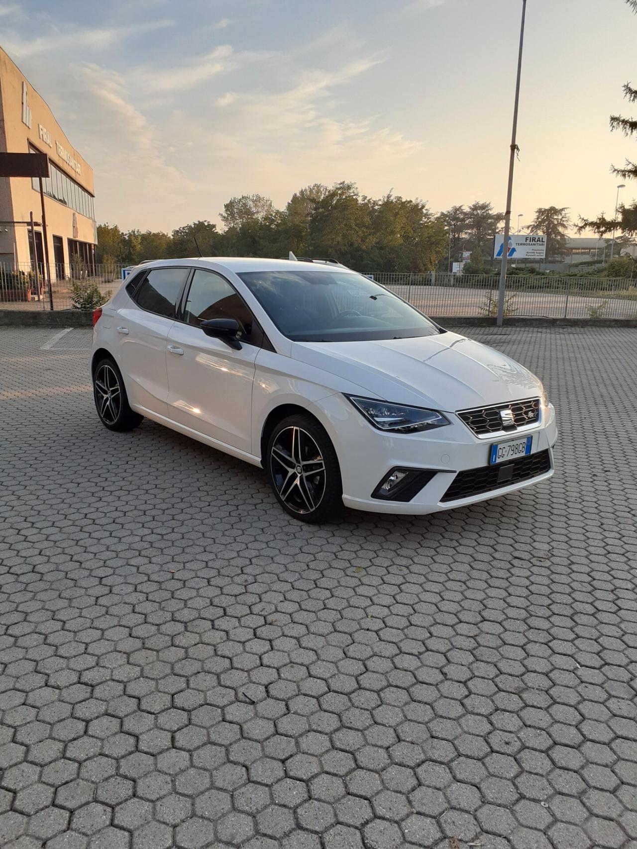 Seat Ibiza 1.0 TGI 5 porte FR