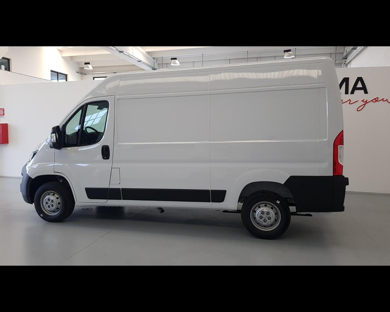 PEUGEOT Boxer 333 2.2 bluehdi 140cv S&S L2H2 (Premium)