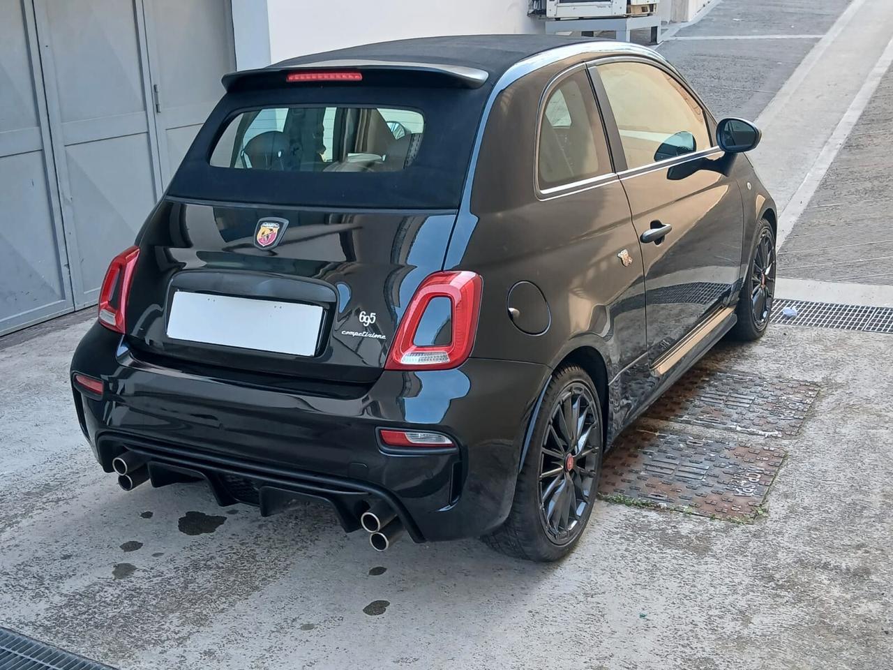 Abarth 695 C 1.4 Turbo T-Jet 180 CV
