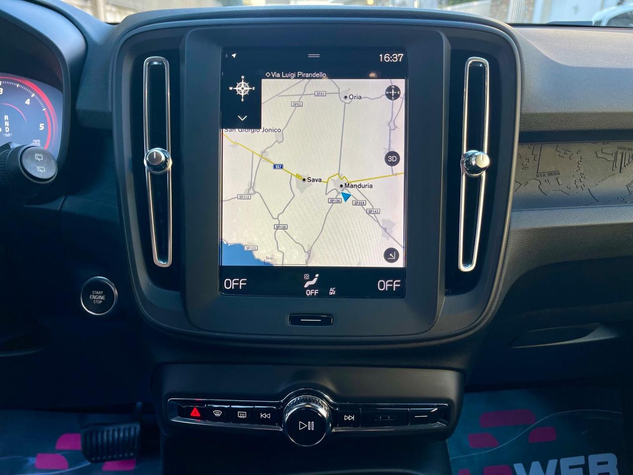 VOLVO XC40 D3 Geartronic Momentum 2020