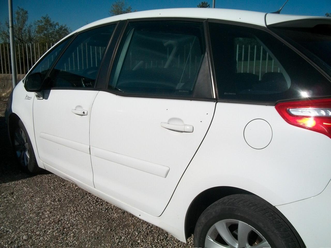 Citroen C4 Picasso 1.6 HDi 110 FAP CMP6 Exclusive garanzia un anno euro 05b
