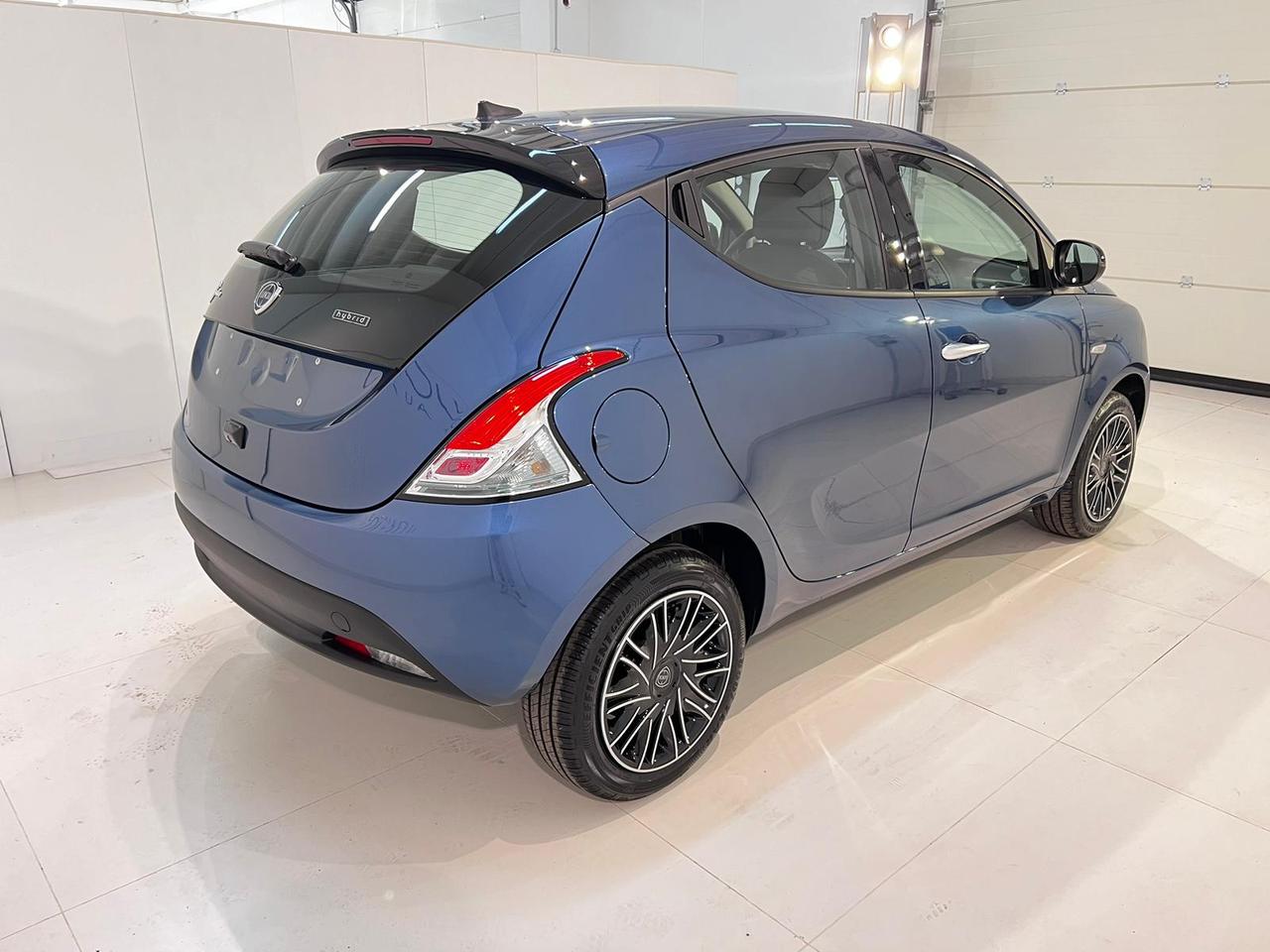 Lancia Ypsilon 1.0 FireFly 5 porte S&S Hybrid Gold