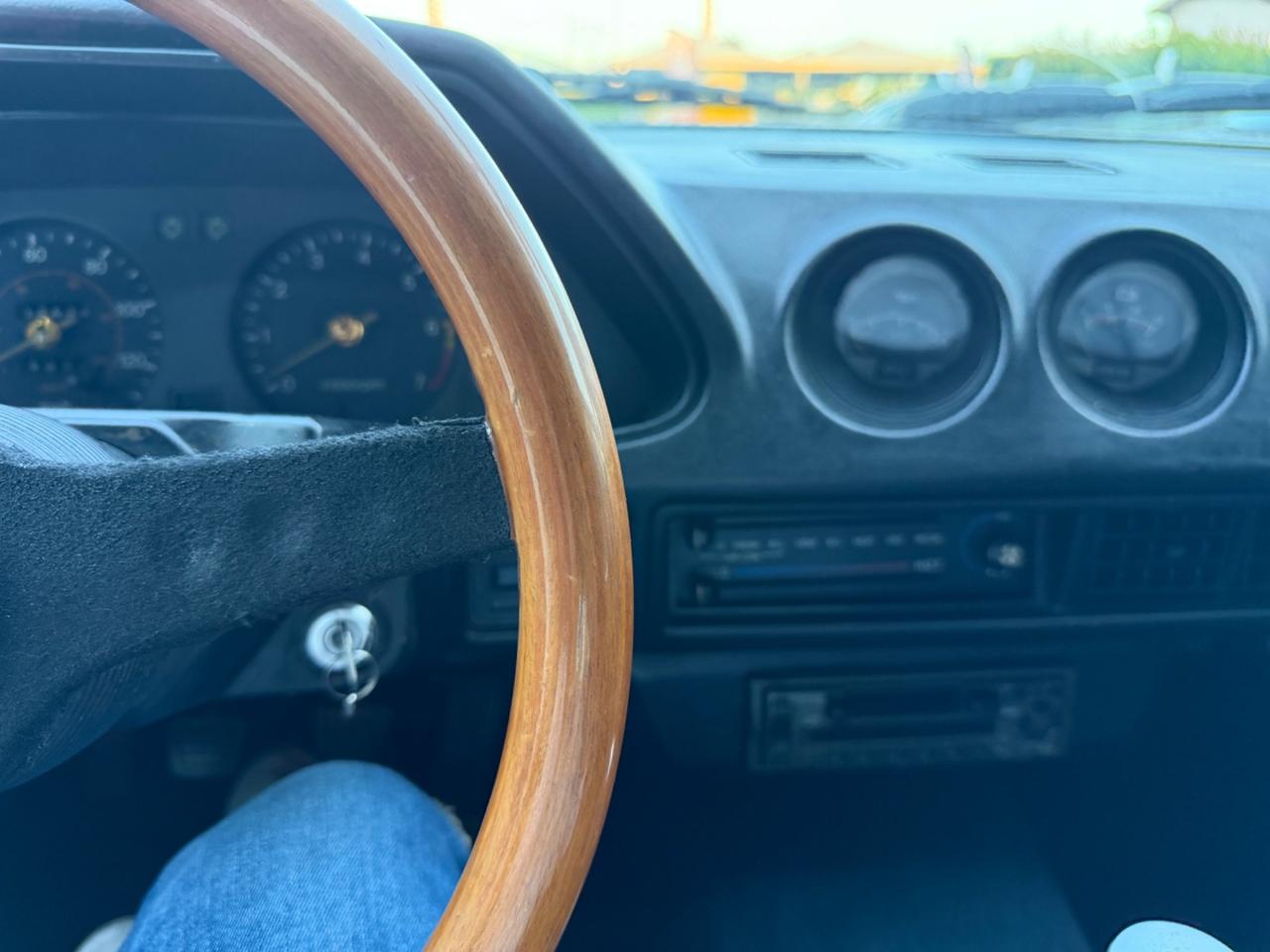 Nissan 280 ZX particolare restauro GTO 250