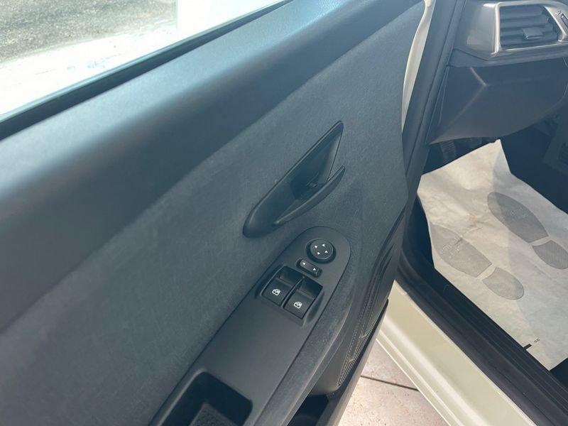 Lancia Ypsilon 1.0 FireFly 70cv S&S Hybrid GOLD PLUS