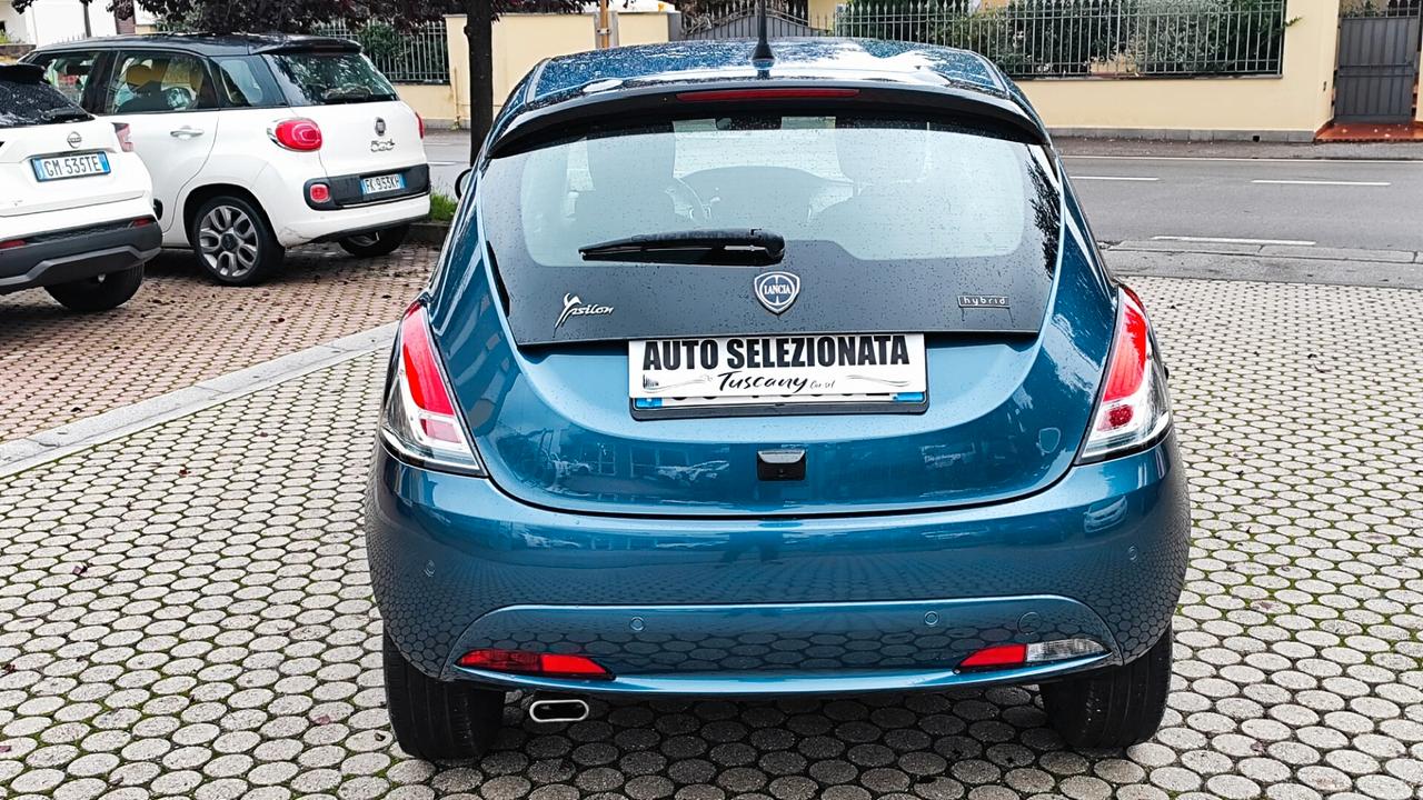 Lancia Ypsilon 1.0 FireFly 5 porte S&S Hybrid Silver Plus