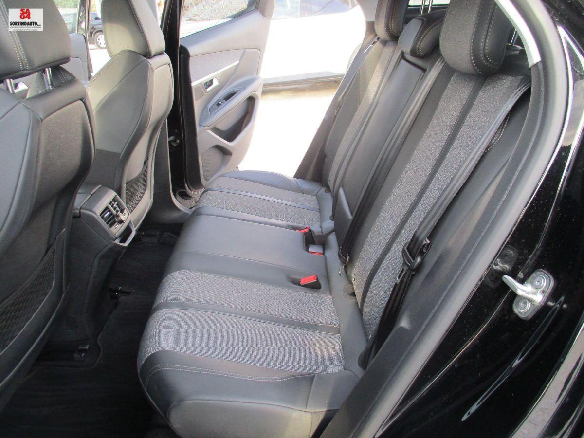 PEUGEOT 3008 BlueHDi 130 S&S Allure 2020