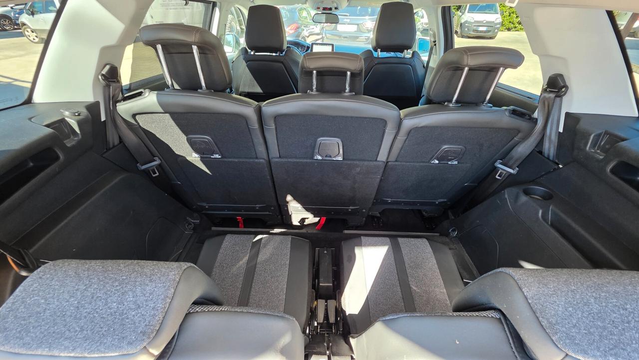 Peugeot 5008 BlueHDi 130 S&S Allure