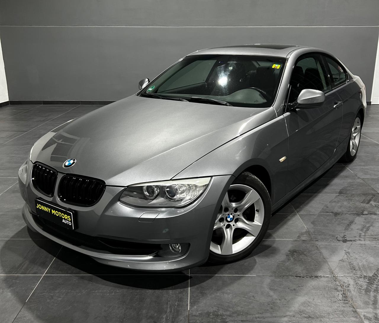 Bmw 325i Coupé e92