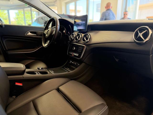 Mercedes-Benz GLA 180 d Premium AMG auto