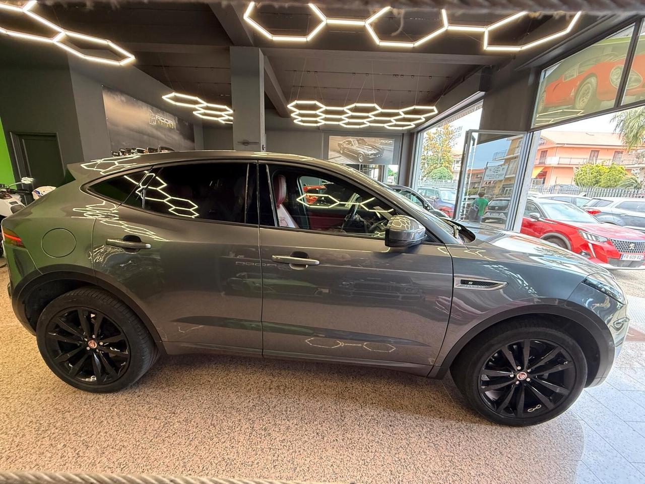 Jaguar E-Pace 2.0D 150 CV AWD aut. R-Dynamic SE