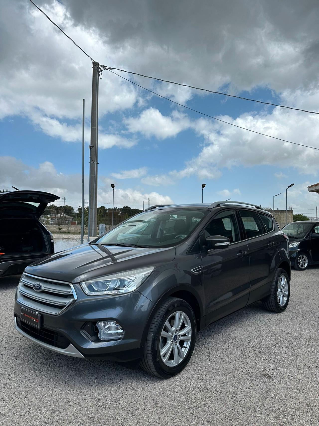 Ford Kuga 1.5 TDCI 120 CV S&S 2WD Business