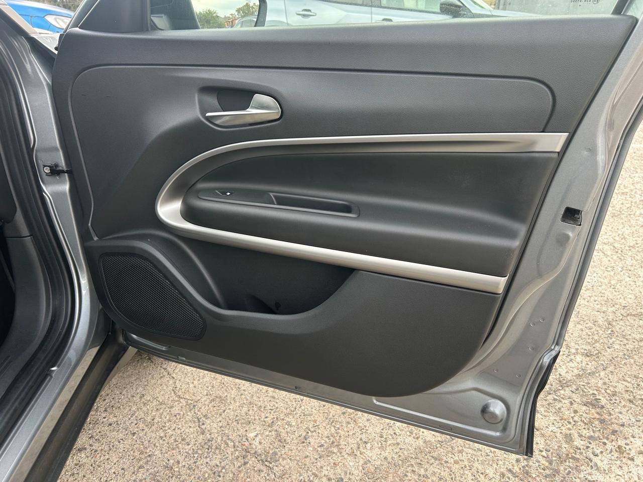 Jeep Avenger 1.2 Turbo 100 CV Summit