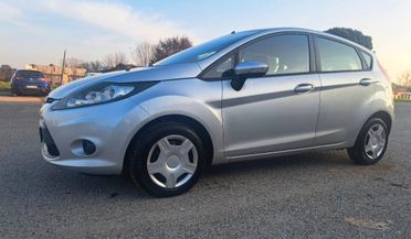 Ford Fiesta 1.2 82CV 5 porte Titanium
