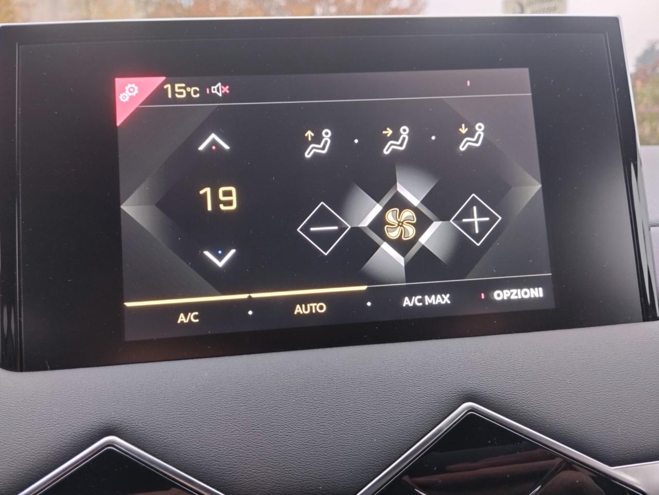 Ds DS3 3 CROSSBACK 130 EAT8 SO CHIC