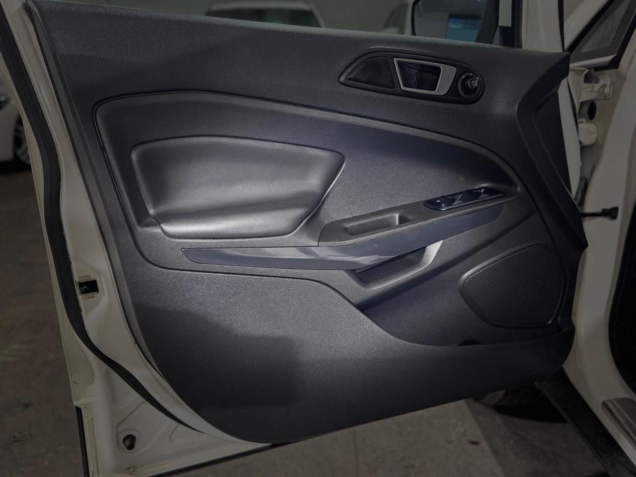 Ford ECOSPORT* Titanium*NEOPATENTATI*FULL FULL*AUTOMATICA