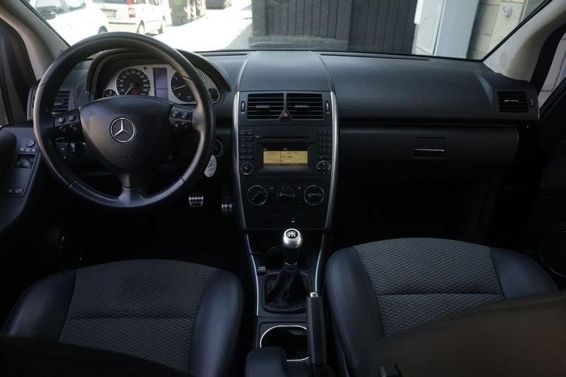 Mercedes-Benz Classe A Mercedes-Benz Classe A A 160 (150) be ANNO 2010