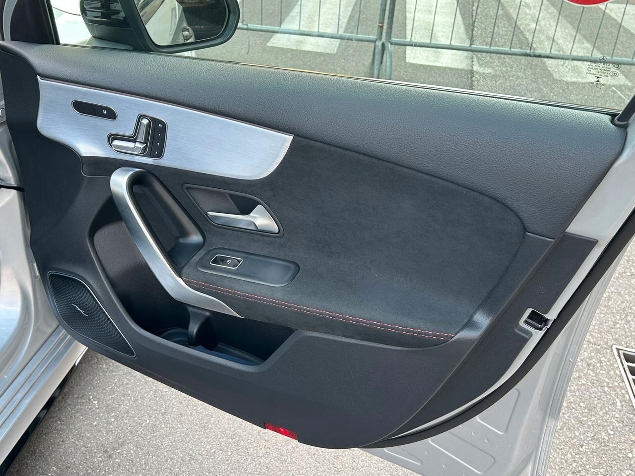 Mercedes-benz A 35 AMG 4matic auto
