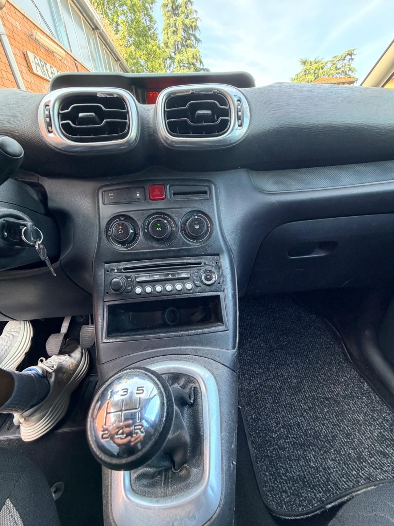 Citroen C3 Picasso 1.6 HDi 90 airdream Ideal totalmente rifatta