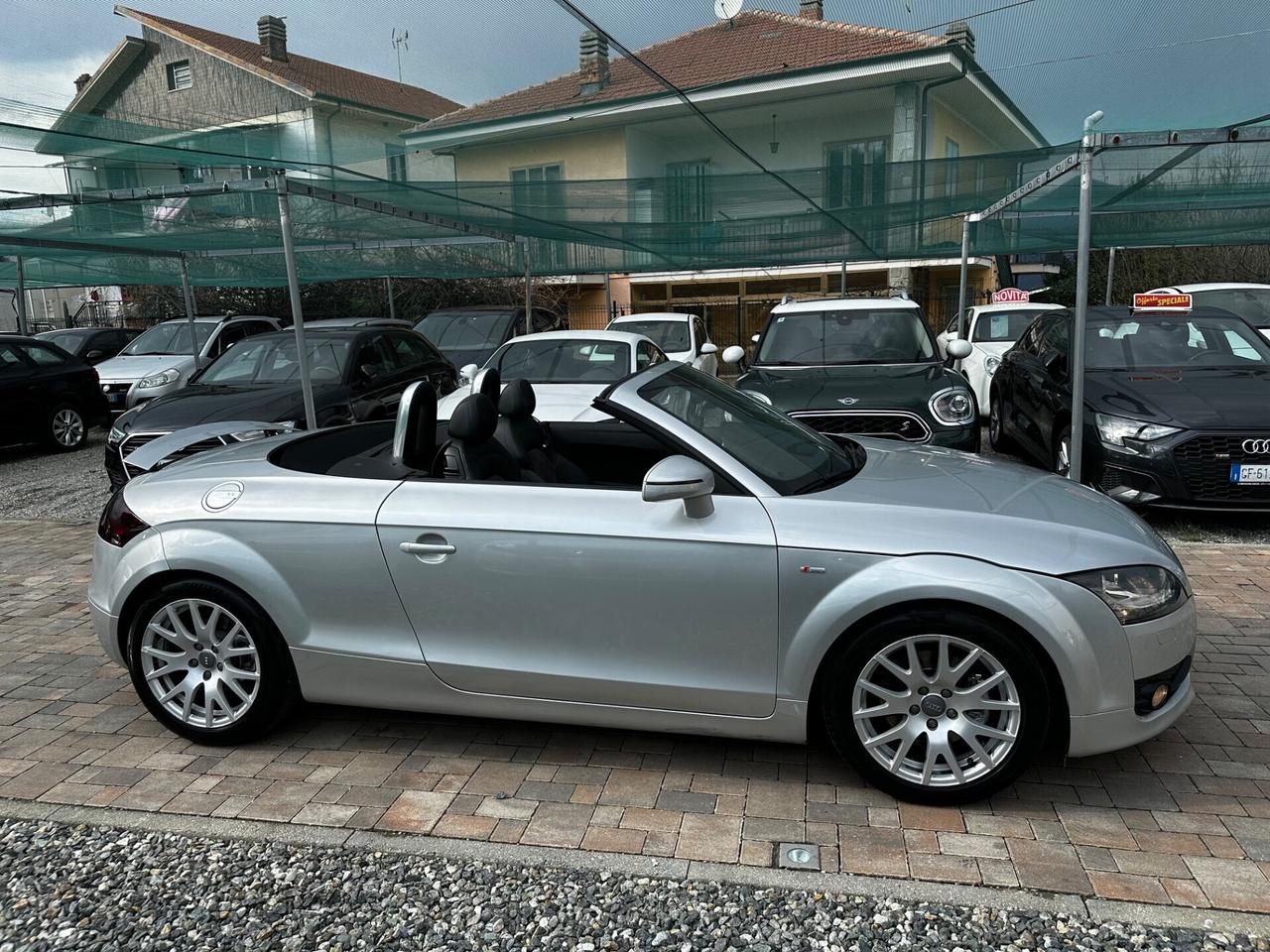 Audi TT Roadster 2.0 TFSI cabrio