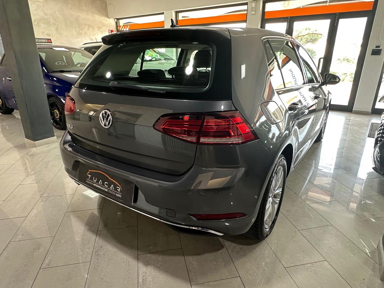 Volkswagen Golf 1.6 TDI BlueMotion Business #5876