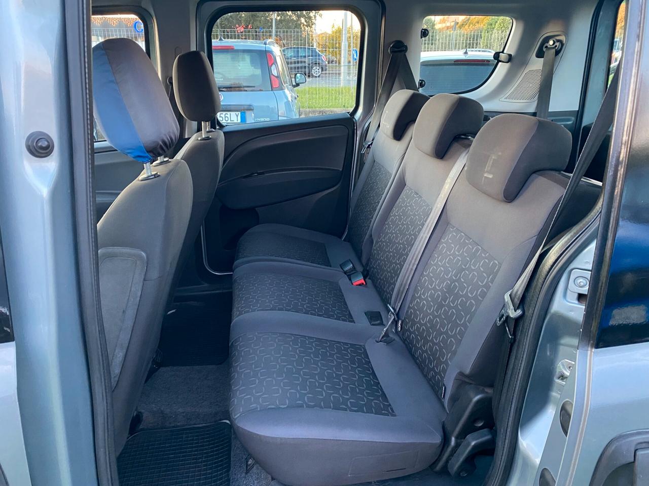 FIAT - Doblò - 2.0 Mjt 16V Emotion - 7 POSTI - NEOPATENTATI - FINANZIABILE