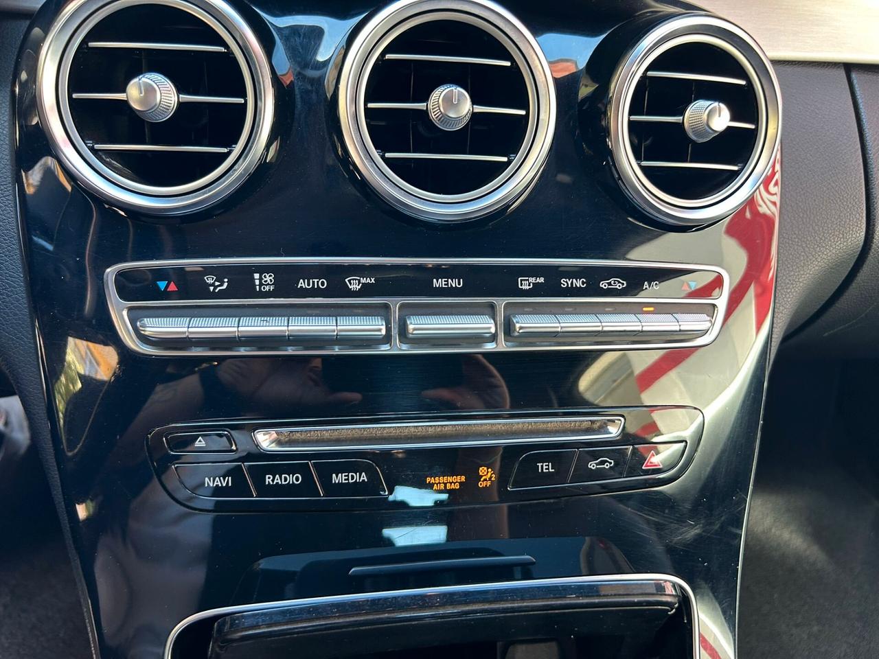Mercedes-benz C 220 d Auto Premium AMG line