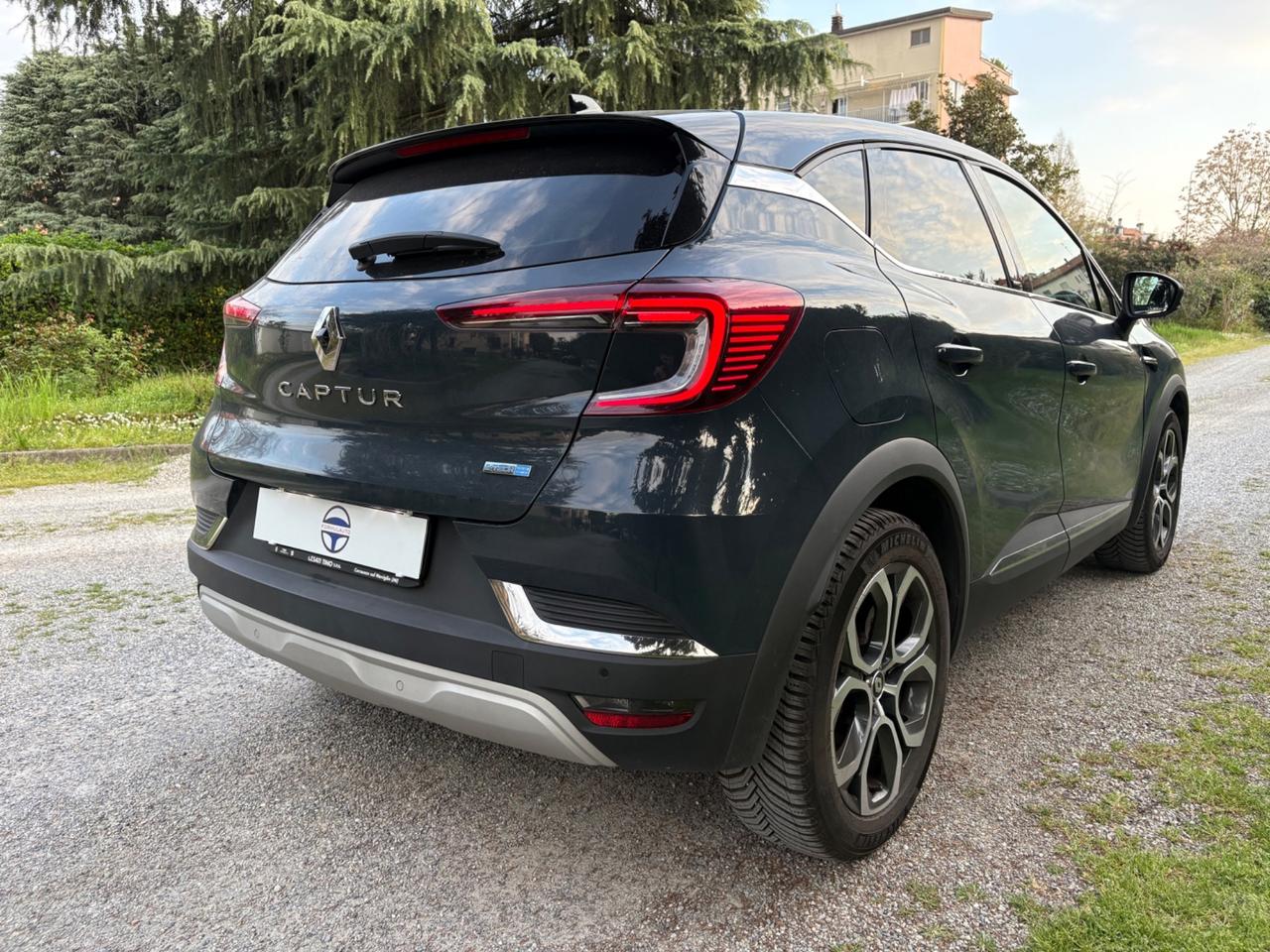 Renault Captur 1.6 E-Tech phev INTENS 160cv auto my2021