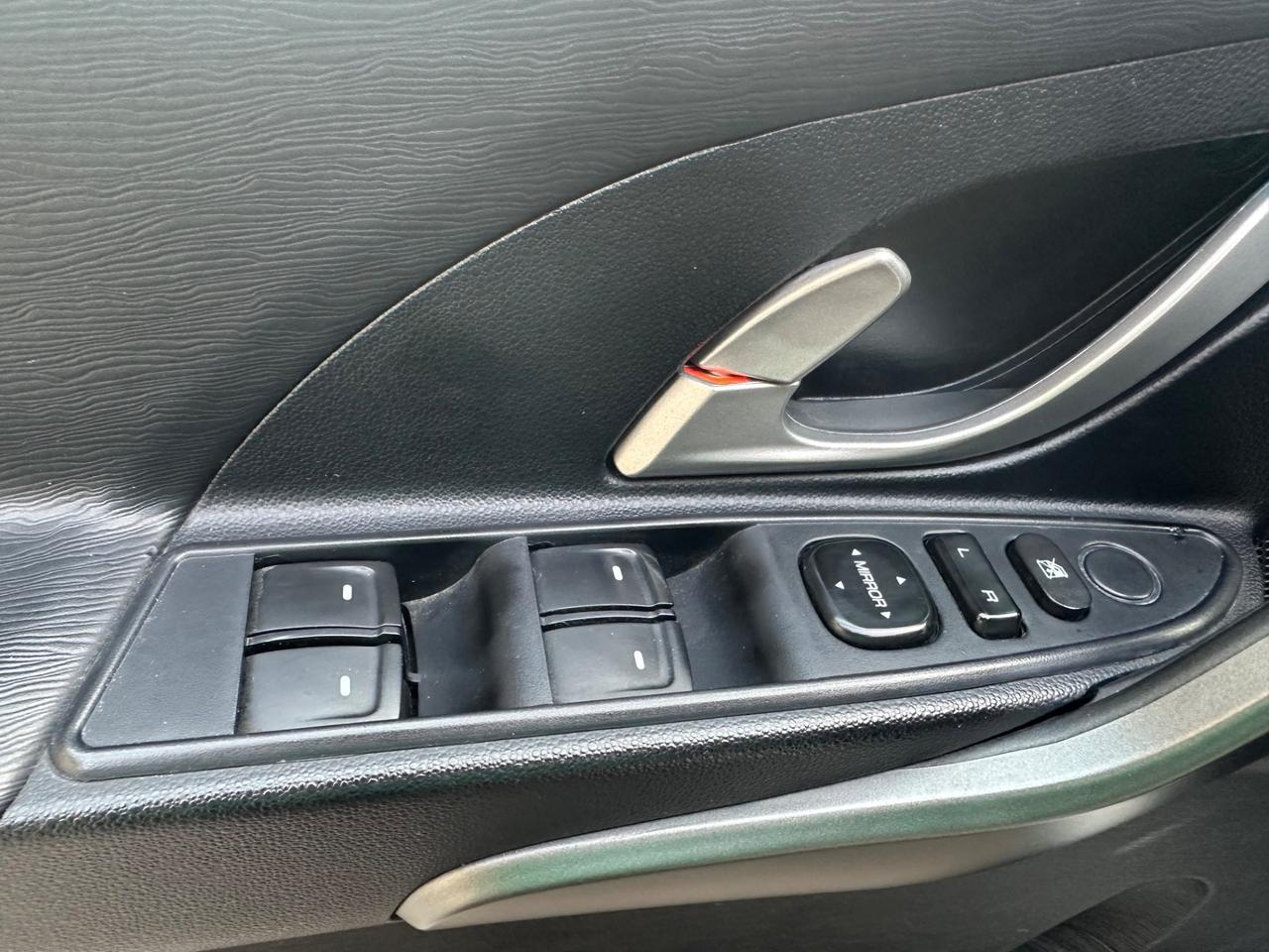 Mahindra XUV500 2.2 16V FWD W6 4x4 pochi km