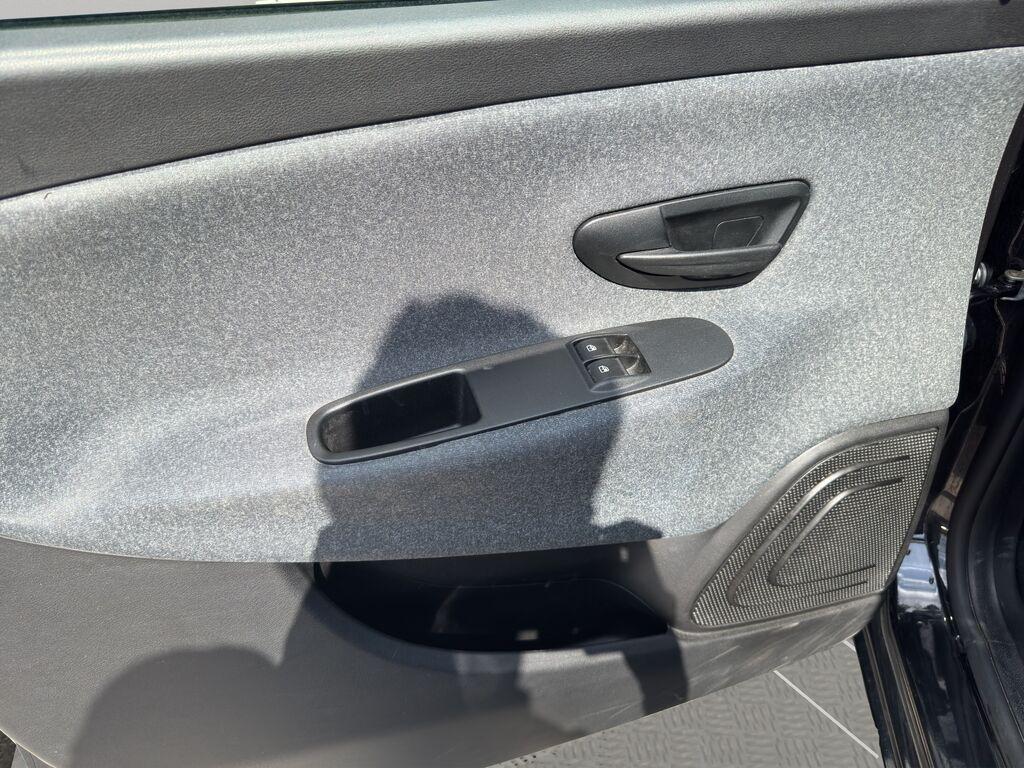 Lancia Ypsilon 5 Porte 1.0 FireFly Hybrid Silver