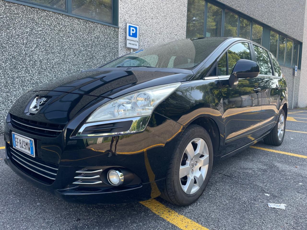 Peugeot 5008 1.6 VTi 120CV*7 posti*Neopatentati*