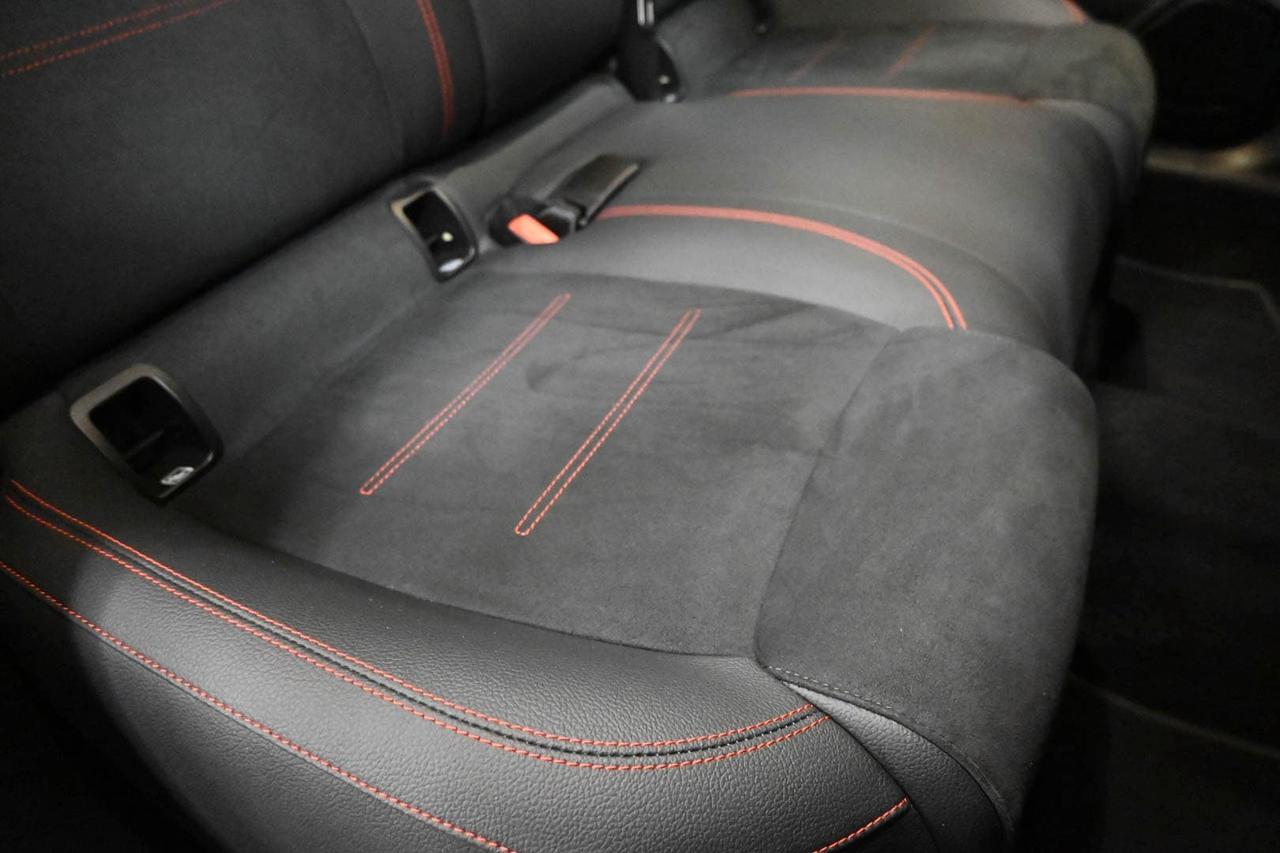 MERCEDES GLA (H247) GLA 200 d Automati...