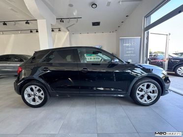 AUDI - A1 Sportback - A1 allstreet 30 TFSI S tronic Admired