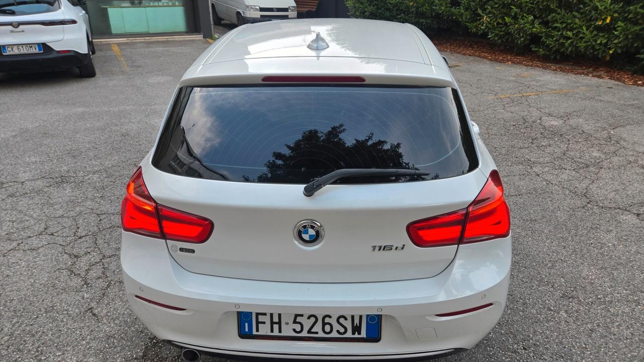 Bmw 116 116d 5p. Urban