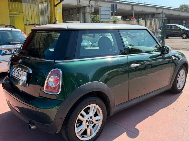 Mini 1.6 16V One (55kW)
