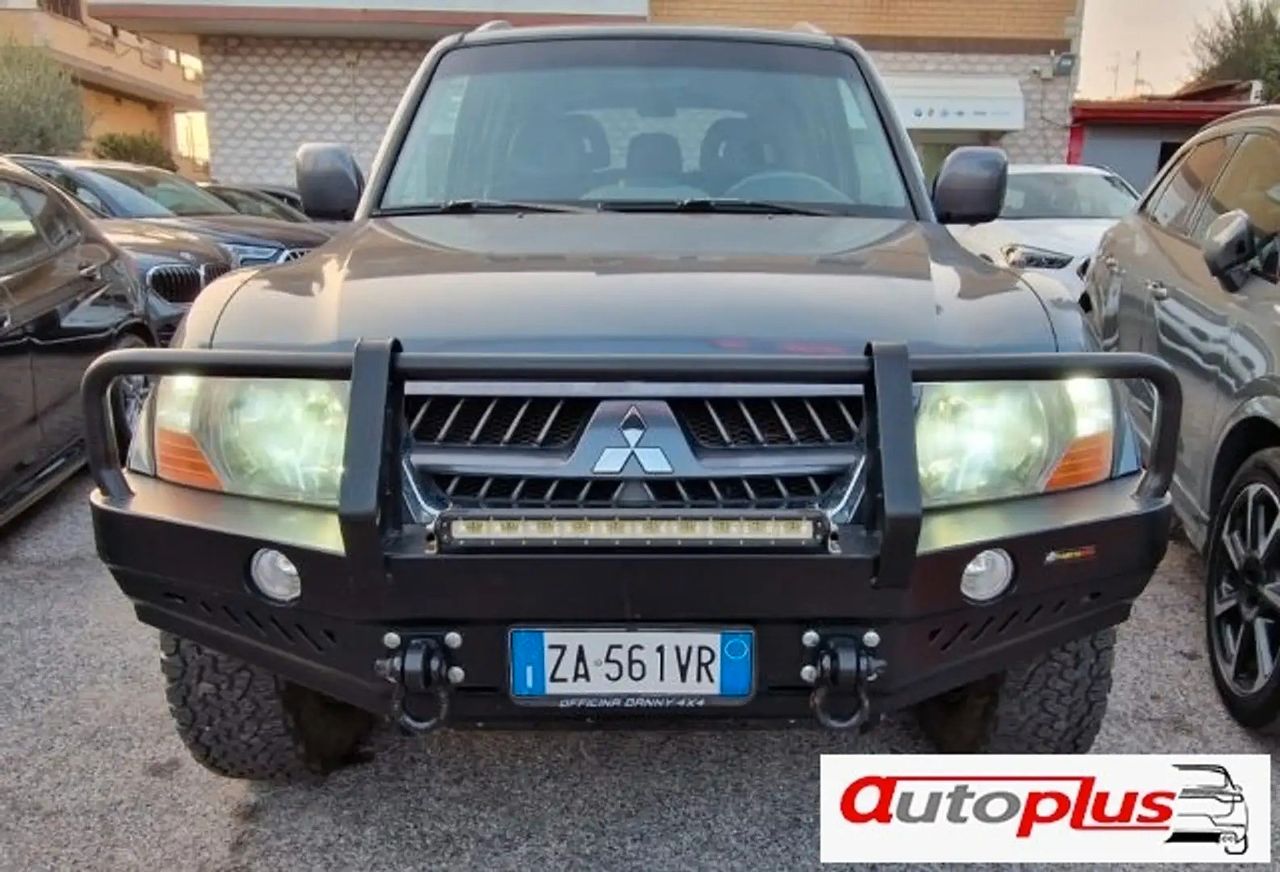 Mitsubishi Pajero 3.2 16V DI-D 5p. aut. Intense